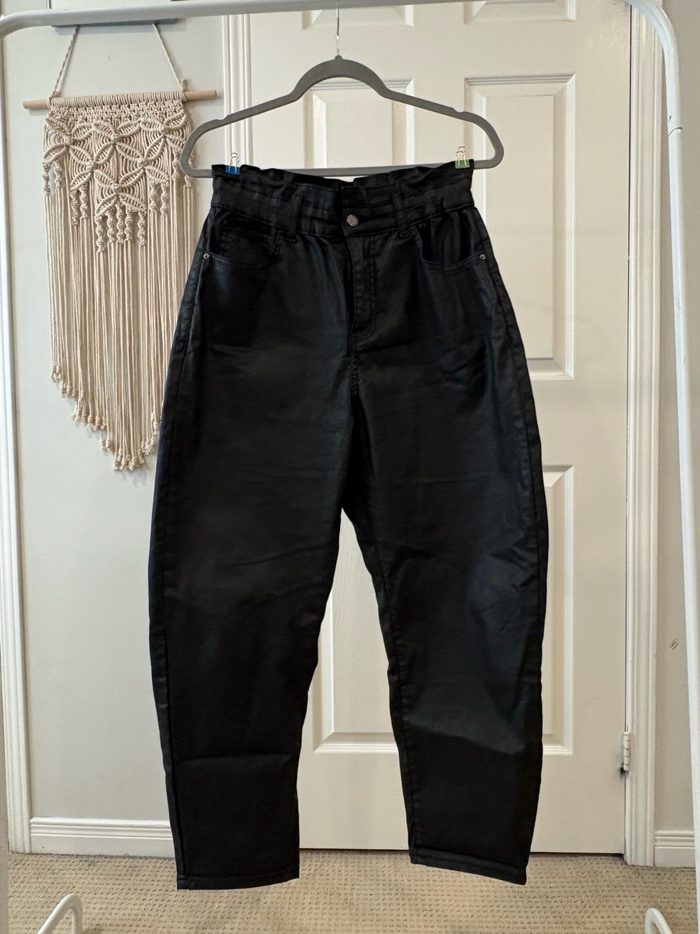 Zara Women's Black Paperbag Waist Tapered Pants